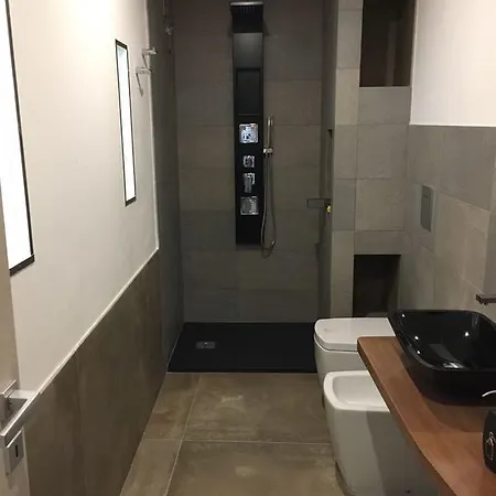 Secret Garden.. Il Loft Al Centro Di 公寓 卡利亚里